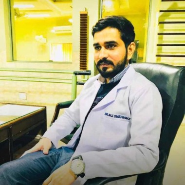 Physiotherapist & chiropractor Dr Ali Shehvaiz