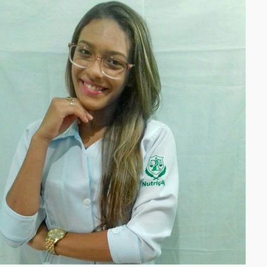Nutricionista Geisiane C. Santos