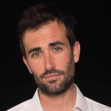 Attore, organizzatore, animatore, presentatore, comico