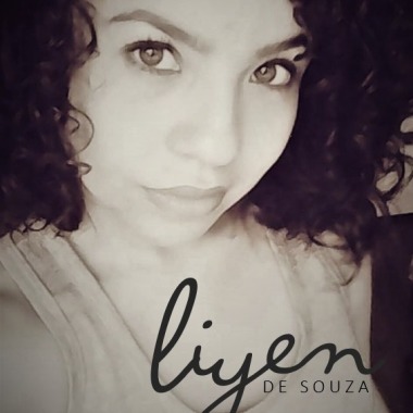 Liyen D' Souza Cantante Profesional
