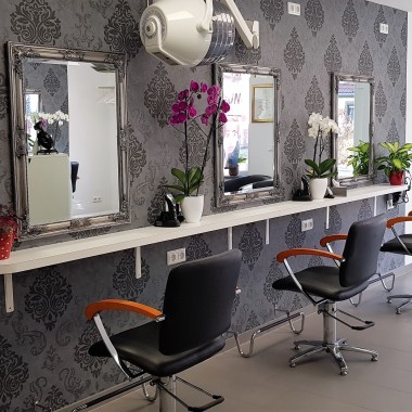 SCHER DICH REIN Friseurmeisterin Vivien Richter