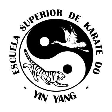 Profesor de Karate cinturon Negro 3er Dan. cinturon Negro 1er Dragon kung fu