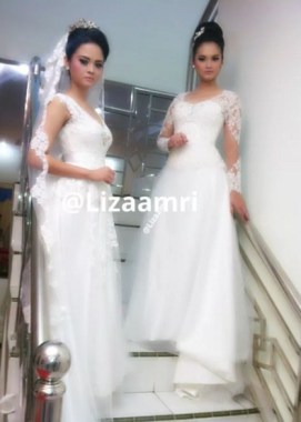 Lizaamri Kebaya