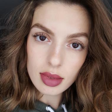 Joana Meixedo makeup
