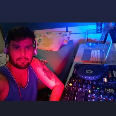 DJ de Castro