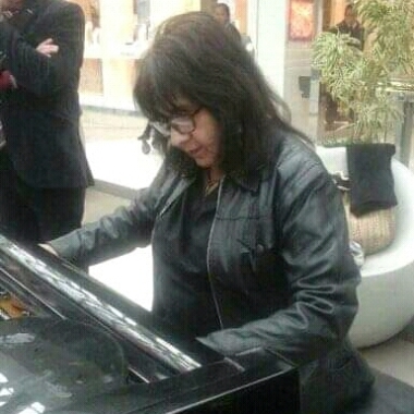 Estrella Rojas Music