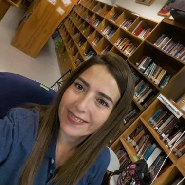 Profesora - Bibliotecaria - Escritora amateur