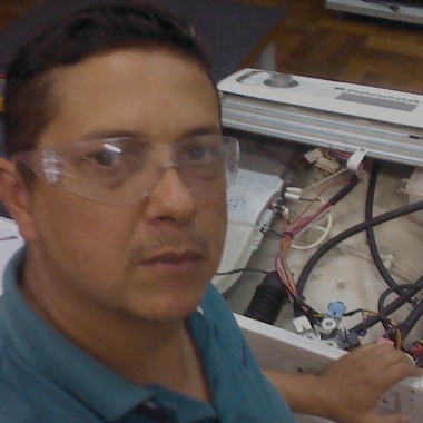 RN assistec ar condicionado e microondas