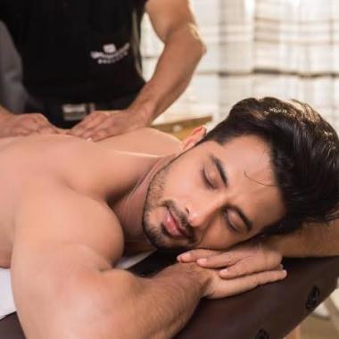 I'm Massage & Physio Therapist