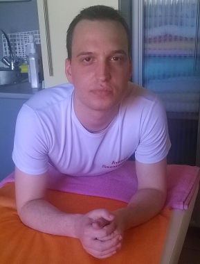 Кинезитерапевт Атанас Джемперлиев