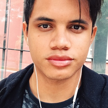 Lorenzo Fherre - cantor sertanejo