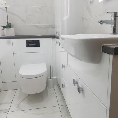 J Goodenough Quality Plumbing Services