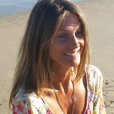 NATHALIE votre professeur de Yoga et thérapeute énergétique