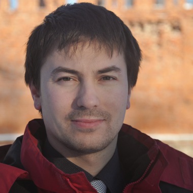 Konstantin professeur de russe, interprete