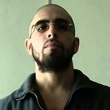 Licenciado en Lengua y Literatura, corrector y redactor de textos