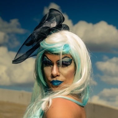 Drag Queen Larissa Hollywood