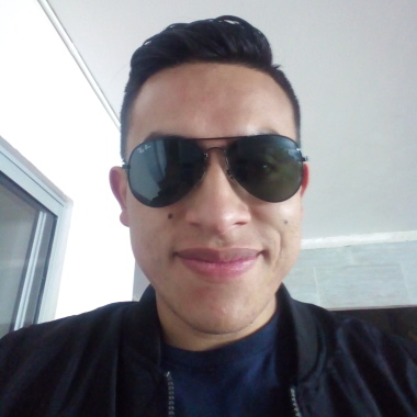 James Quinhanegua Garzòn