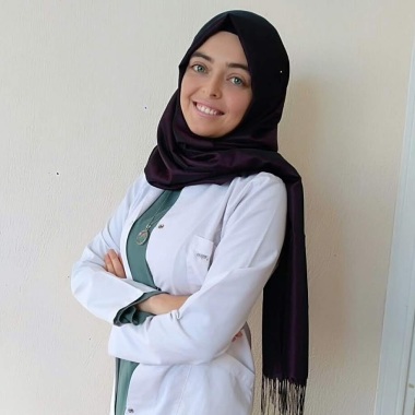 Diyetisyen Ayşenur Bağçevli