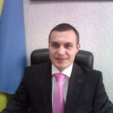 Адвокат Мельниченко Володимир Миронович
