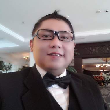 POY HIKMAT KURNIA MC