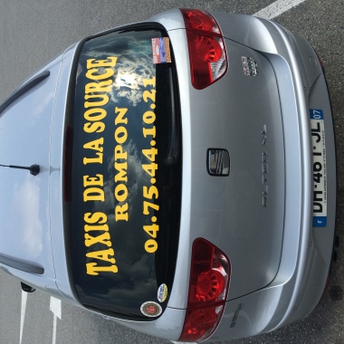 Taxis de la source