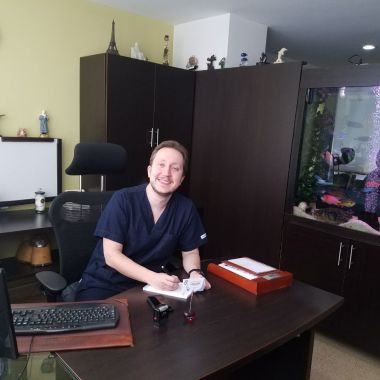 URÓLOGO  Juan Esteban Velasquez