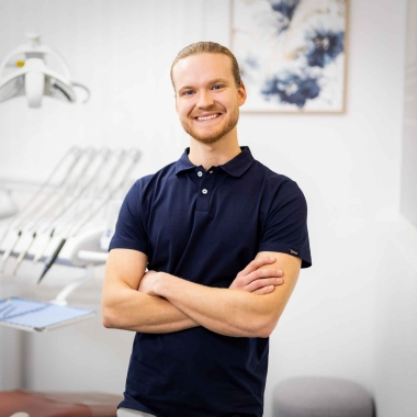 Zahnarzt Dr. med. dent. Felix Denz | Happydenz