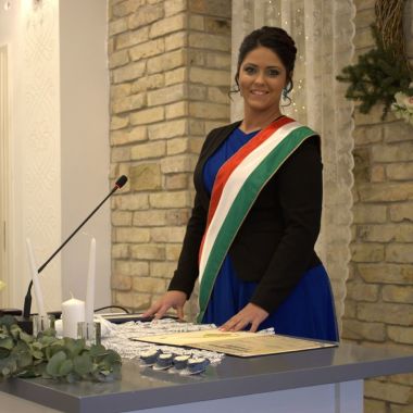 Zsanett Szücs