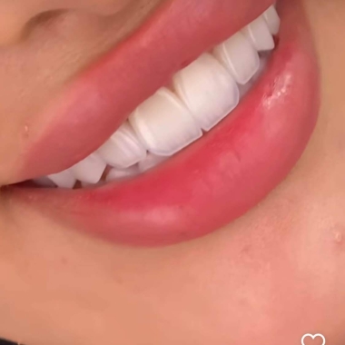 CLÍNICA COLOMBIANA DE PRÓTESIS DENTALES