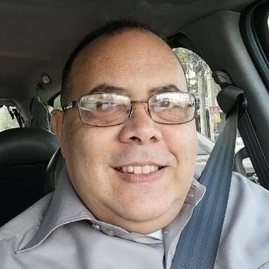 Profesional Gustavo Uribe