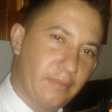 Profissional: Carlos Eduardo Santos Amorim