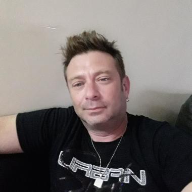 Alex hairdresser