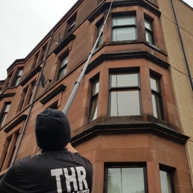 THR window cleaning
