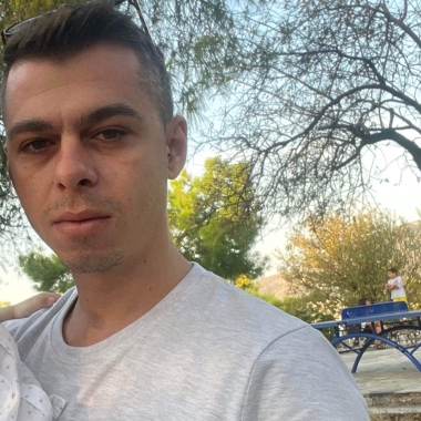 Νικος Κρατημενος