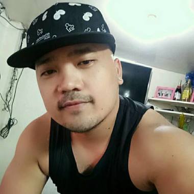 Professional: Bruce Zaldy