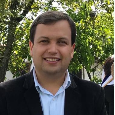 Victor  Hugo  Freire Palacios