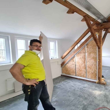Atef Akram Trockenbau und Bodenleger