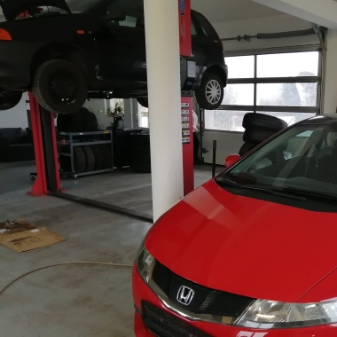 Fehercar Garage