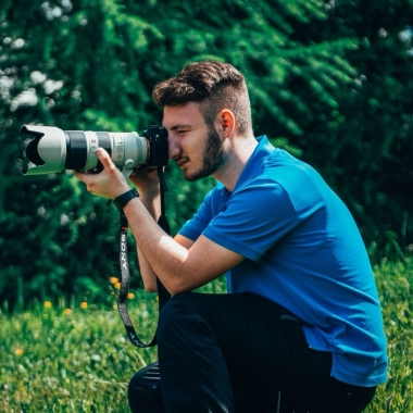 TH-Fotomedia