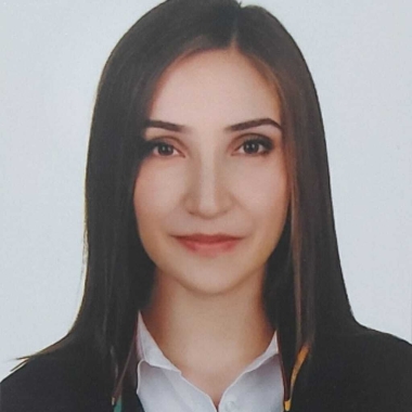 Avukat Beyza Güzelkara