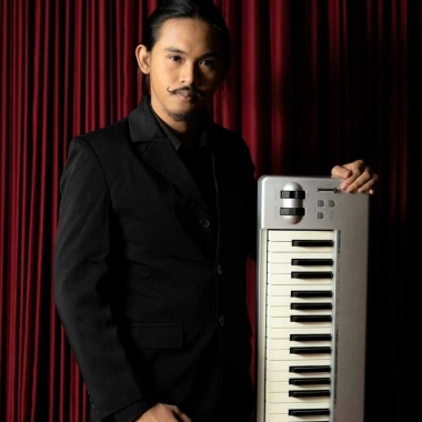 Les Kursus Private Piano