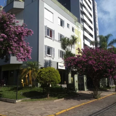TRUST - Escola de Inglês