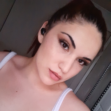 Daniela pinochet maquilladora