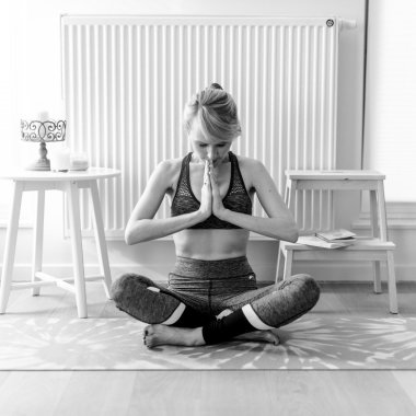 Johanna Tilly - Yoga, Hypnobirthing, Postpartum doula, stress management techniques